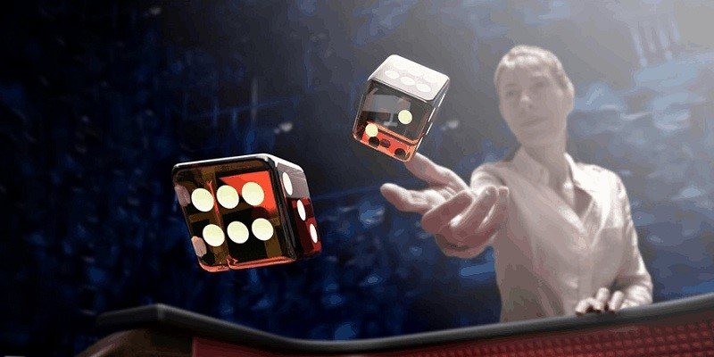 Không chơi với người lạ