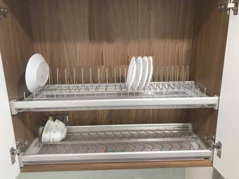 Con số may mắn của giấc mơ thấy mình xếp bát đĩa lên kệ